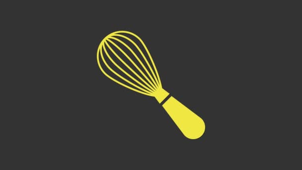 Желтая иконка кухонного венчика выделена на сером фоне. Кухонная утварь, яйцебиение. Прибор для столовых приборов. Символ пищевой смеси. Видеографическая анимация 4K - Кадры, видео