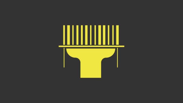 Żółty skaner skanujący ikonę kodu kreskowego na szarym tle. Naklejka z kodem kreskowym. Identyfikacja do dostawy z barów. 4K Animacja graficzna ruchu wideo - Materiał filmowy, wideo