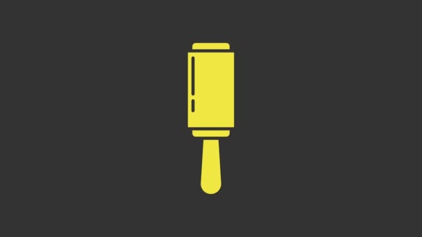 Yellow Adhesive roller voor het reinigen van kleding pictogram geïsoleerd op grijze achtergrond. Het wegwerken van puin, stof, haar, pluis, wol. 4K Video motion grafische animatie - Video