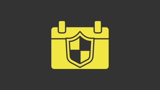 Calendario amarillo con icono de escudo aislado sobre fondo gris. Concepto de seguro. Señal de guardia. Seguridad, seguridad, protección, concepto de privacidad. Animación gráfica de vídeo 4K - Imágenes, Vídeo