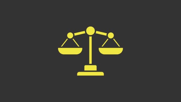 Escalas amarelas de ícone de justiça isolado em fundo cinza. Símbolo do Tribunal de Justiça. Sinal da balança. Animação gráfica em movimento de vídeo 4K - Filmagem, Vídeo