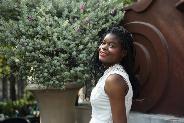 Portrait of afro American women posing at outdoor. - Фото, изображение