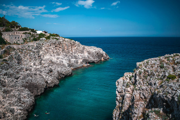 fantasztikus kilátás ciolo tenger puglia - Fotó, kép