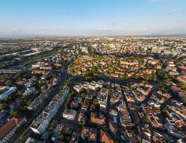 Letecký panoramatický výhled na město Plovdiv, Bulharsko - Fotografie, Obrázek