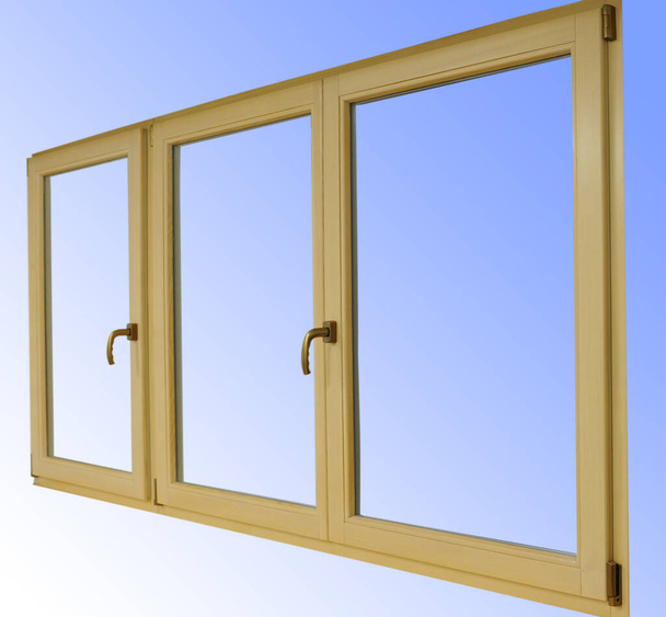 Dřevěný tříkřídlý okenní systém vyrobený - Fotografie, Obrázek