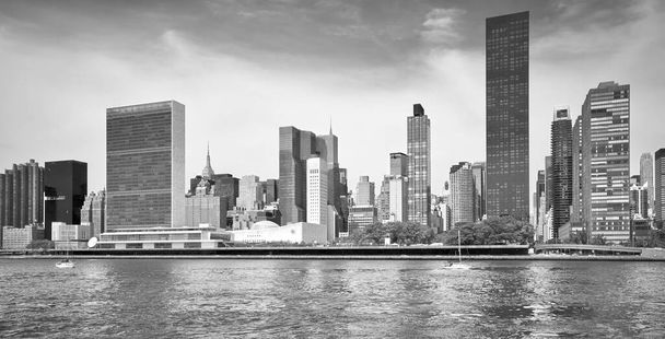 Fekete-fehér kép Manhattan városáról, New York, USA. - Fotó, kép