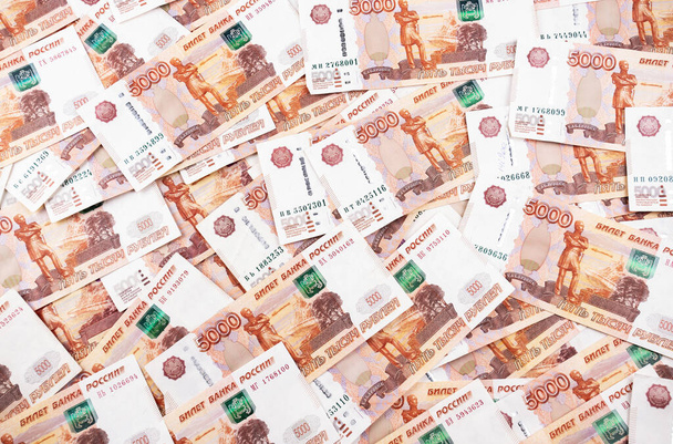 cinco mil rublos rusos fondo billetes, vista superior - Foto, imagen