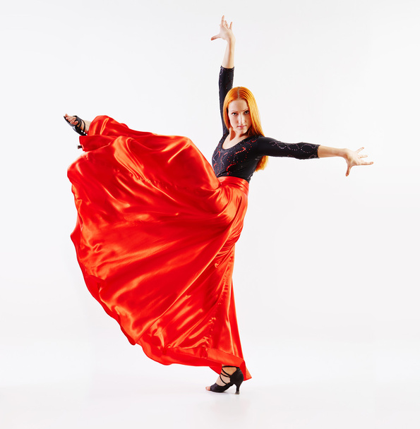 Modern style dancer jumping - Valokuva, kuva