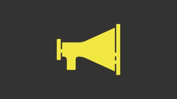 Sárga Megafon ikon elszigetelt szürke háttér. Hangszóró jel. 4K Videó mozgás grafikus animáció - Felvétel, videó
