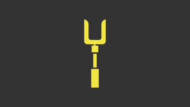 Icono de tenedor amarillo para barbacoa aislado sobre fondo gris. Cartel de tenedor para barbacoa. Barbacoa y parrilla. Animación gráfica de vídeo 4K - Imágenes, Vídeo