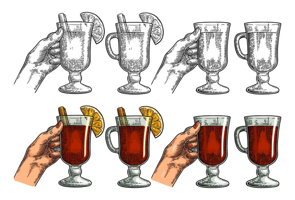 Female hand holding a glass of mulled wine with cinnamon stick and orange slice. Vintage color vector engraving illustration isolated on white. Hand drawn design element for invitation to a party - Vettoriali, immagini