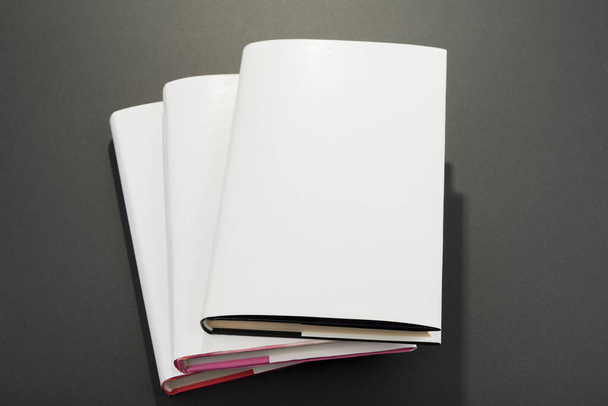 Blank book covers to fill out your text - Foto, afbeelding