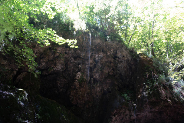 Tirs à grande vitesse de la cascade. Oasis de chasse de Senerchia - W.W.F.park en Campanie, Italie - - Photo, image