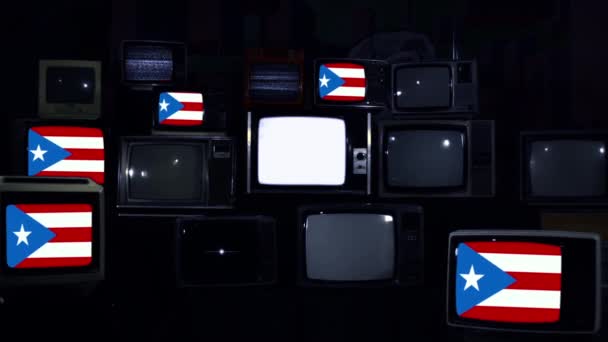 Portoriko vlajky na Retro televizory. Modrý tmavý tón. Přiblížit.  - Záběry, video