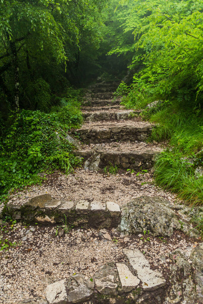 Hiking trail to Ostrog monastery, Montenegro - Zdjęcie, obraz