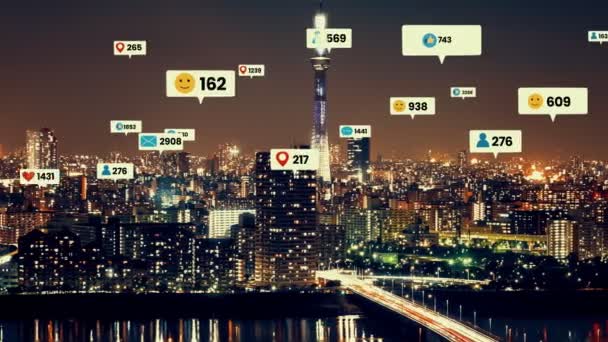 Iconos de redes sociales vuelan sobre el centro de la ciudad mostrando conexión de compromiso - Imágenes, Vídeo