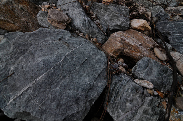 patrón de superficie de piedra o roca, texturas y estructuras en la naturaleza - Foto, imagen