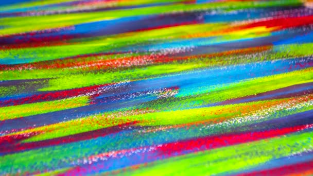 Linhas cobertas de lona pinturas multicoloridas close-up. - Filmagem, Vídeo