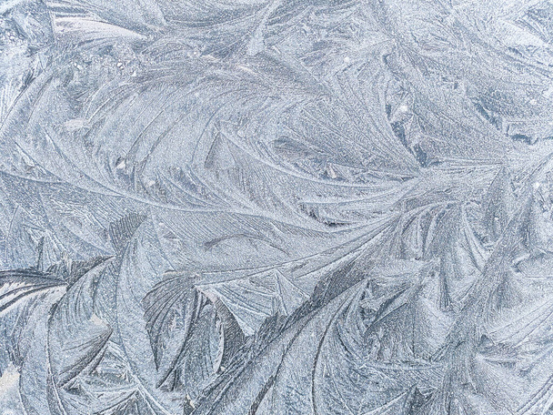 Escarcha en una superficie, cristales de hielo - Foto, imagen