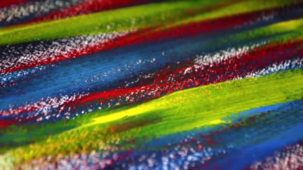 Linhas cobertas de lona pinturas multicoloridas close-up. - Filmagem, Vídeo