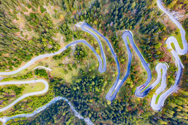 Winding road of the Maloja pass connecting Switzerland and Italy - Фото, зображення