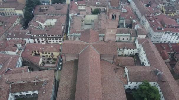 Drone näkymä keskiaikainen kaupunki Pavian Italiassa - Materiaali, video