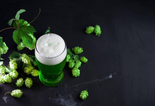 Hagyományos zöld sör, Szent Patrik nap - Fotó, kép