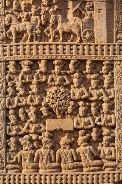 Porte d'entrée décoration Grand Stupa. Sanchi, Madhya Pradesh, Inde
 - Photo, image