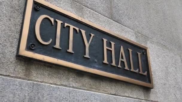 Ayuntamiento de Chicago EE.UU. Firmar en la fachada del edificio, de cerca - Imágenes, Vídeo