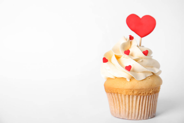 Tasty cupcake on white background. Valentine's Day celebration - Fotografie, Obrázek