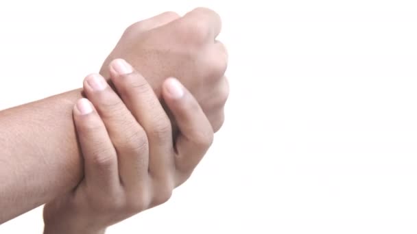 άνθρωπος που υποφέρει από πόνο στο χέρι απομονώνονται σε λευκό  - Πλάνα, βίντεο