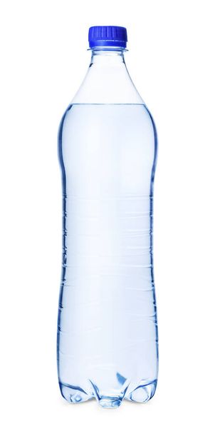 Palack víz kék csavaros kupakkal elszigetelt fehér alapon - Fotó, kép