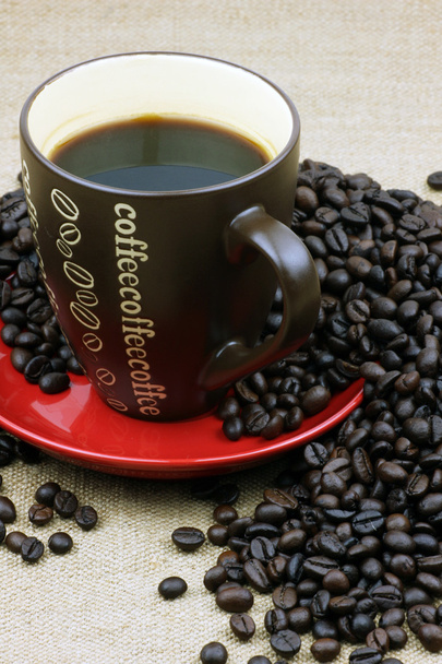 Taza llena de café
 - Foto, Imagen
