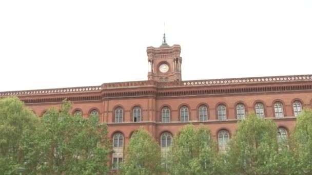 Rotes Rathaus, Červená radnice v Berlíně, Německo - Záběry, video