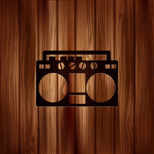 Grabadora de cinta retro. Fondo de madera
 - Vector, imagen