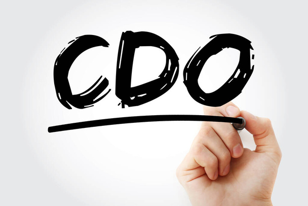 CDO - Biztosított adósság Kötelezettség mozaikszó markerrel, üzleti koncepció háttér - Fotó, kép