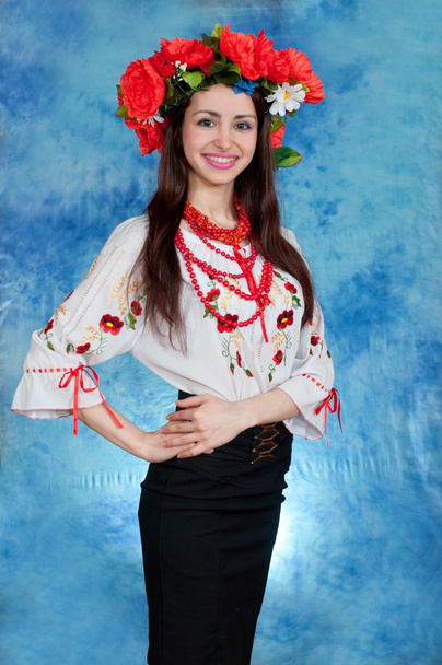 Ukraiński Narodowy strój dziewczyna - Zdjęcie, obraz
