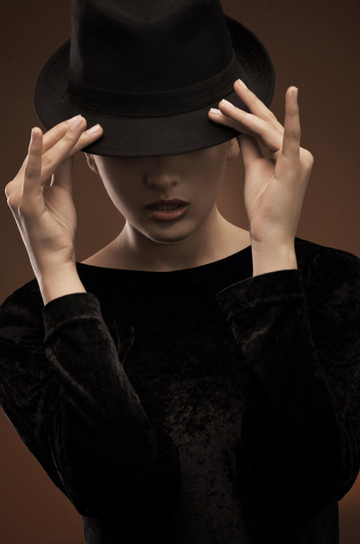 Elegant sexy lady wearing hat - Фото, зображення