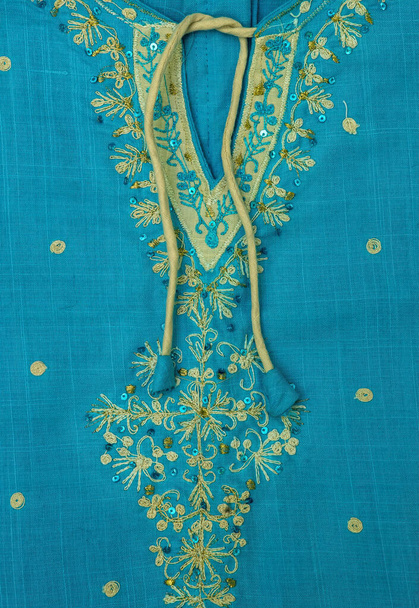 Παραδοσιακό Ινδικό βαμβακερό ύφασμα με κεντήματα - Φωτογραφία, εικόνα