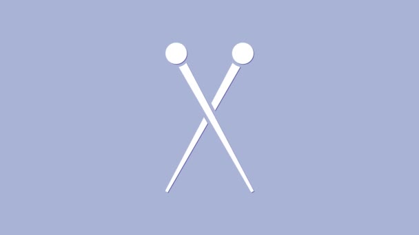 Icona bianca degli aghi per maglieria isolata su sfondo viola. Etichetta per maglieria o sartoria fatta a mano. Animazione grafica 4K Video motion - Filmati, video