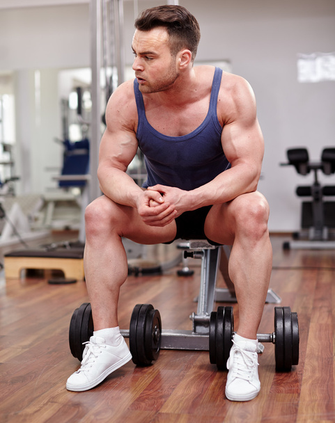 Athletic man preparing for workout - Photo, image