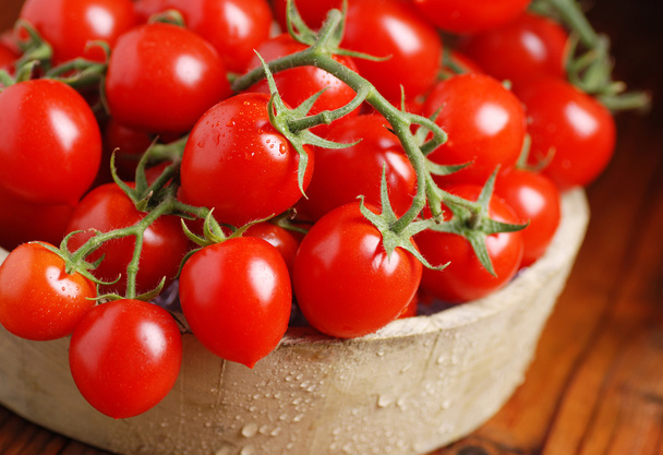 cherry tomato in the box - Foto, Imagen