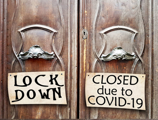 Tragické důsledky covid-19, uzavření, uzavřené domy, uzavřené obchody, uzavřené obchody, uzavřená ekonomika. - Fotografie, Obrázek