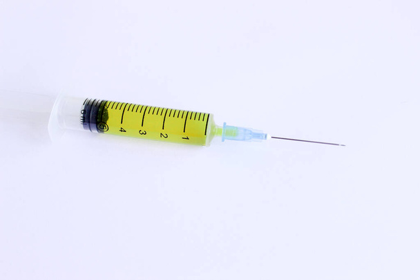 Concepto médico. Jeringa para vacunas - Foto, Imagen