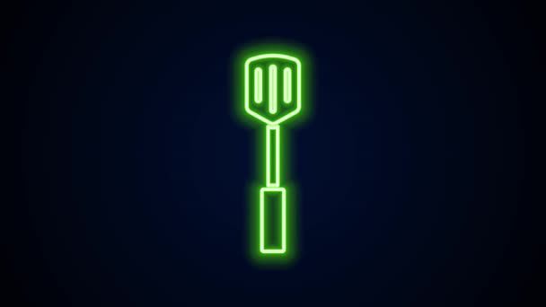 Parlak neon hattı barbekü spatula simgesi siyah arkaplanda izole edildi. Mutfak spatula ikonu. Barbekü spatula işareti. Barbekü ve ızgara aleti. 4K Video hareketli grafik canlandırması - Video, Çekim