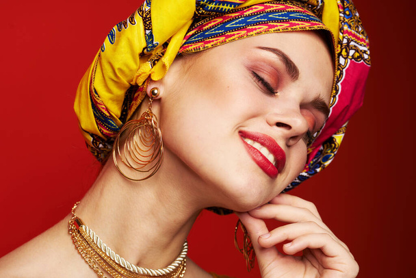 attractive woman ethnicity multicolored chump look close-up - Фото, зображення