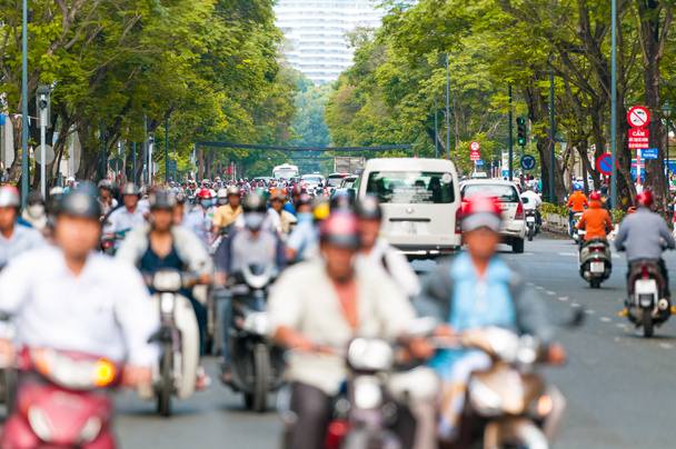 Rua movimentada em Ho Chi Minh City
 - Foto, Imagem