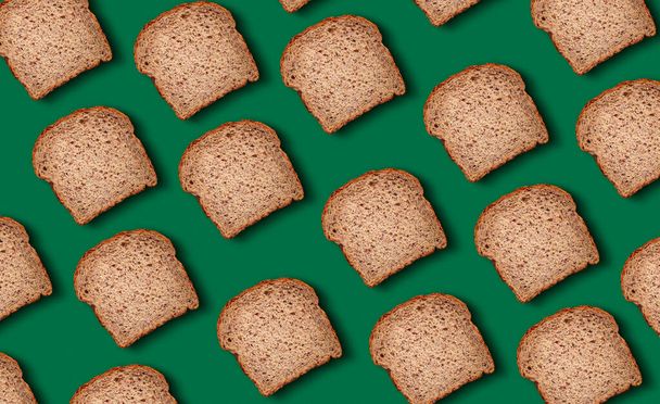 Pirítós kenyér minta szeletek, kreatív minimális élelmiszer fotózás lapos feküdt - Fotó, kép