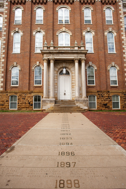 The Old Main - Photo, Image