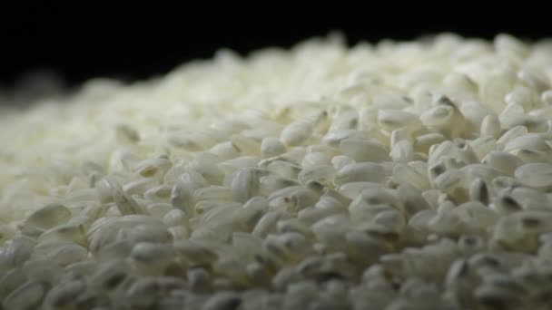 Rohe Reiskörner in einem Berg drehen - Filmmaterial, Video